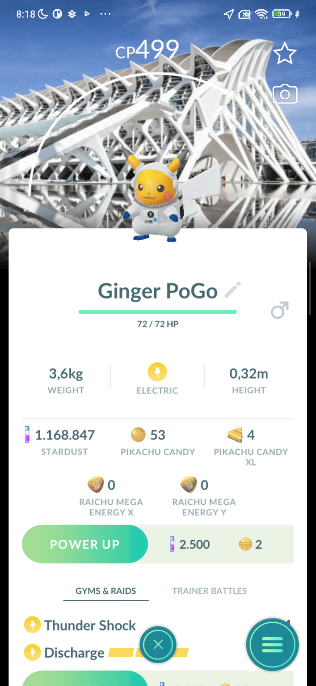 Pikachu Shiny phi hành gia — nền ESA Ciudad de las Artes